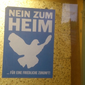 Rassistische "Nein zum Heim" Kampagne in Berlin-Pankow.