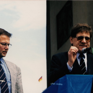Die REP-Funktionäre Rolf Schlierer (links) und Werner Müller (rechts).