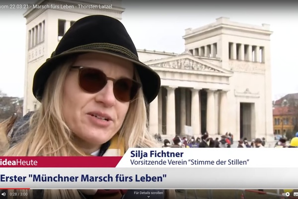 Silja Fichtner am 22. März 2021 beim „Marsch für das Leben“. (Bild: Screenshot YouTube)