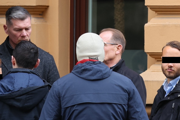 III Weg Prozess Berlin